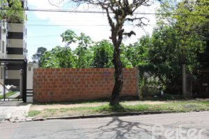 Terreno à venda, no bairro Tristeza em Porto Alegre