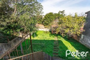 Casa à venda com 179m², 5 dormitórios, 3 vagas, no bairro Ipanema em Porto Alegre