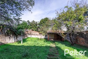 Casa à venda com 179m², 5 dormitórios, 3 vagas, no bairro Ipanema em Porto Alegre