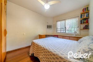 Casa à venda com 552m², 4 dormitórios, 2 suítes, 2 vagas, no bairro Jardim Isabel em Porto Alegre