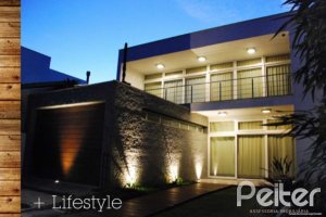 Casa em Condomínio à venda com 258m², 2 dormitórios, 2 suítes, 3 vagas, no bairro Hípica em Porto Alegre