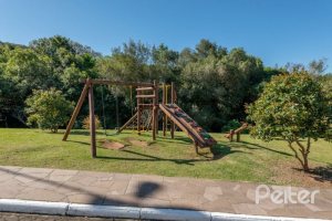 Casa em Condomínio à venda com 234m², 3 dormitórios, 3 suítes, 3 vagas, no bairro Hípica em Porto Alegre