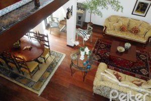 Casa à venda com 259m², 3 dormitórios, 1 suíte, 2 vagas, no bairro Jardim Isabel em Porto Alegre