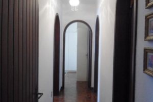 Casa à venda com 259m², 3 dormitórios, 1 suíte, 2 vagas, no bairro Jardim Isabel em Porto Alegre