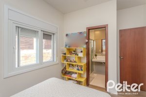 Casa à venda com 257m², 3 dormitórios, 3 suítes, 3 vagas, no bairro Sétimo Céu em Porto Alegre