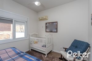 Casa à venda com 257m², 3 dormitórios, 3 suítes, 3 vagas, no bairro Sétimo Céu em Porto Alegre