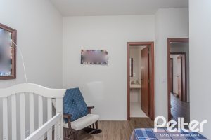Casa à venda com 257m², 3 dormitórios, 3 suítes, 3 vagas, no bairro Sétimo Céu em Porto Alegre