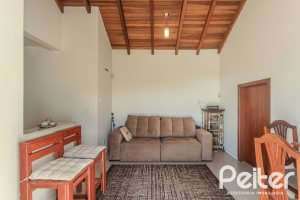 Casa à venda com 257m², 3 dormitórios, 3 suítes, 3 vagas, no bairro Sétimo Céu em Porto Alegre