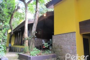 Casa à venda com 600m², 7 dormitórios, 3 suítes, 3 vagas, no bairro Espírito Santo em Porto Alegre