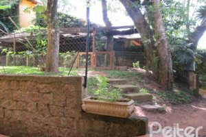 Casa à venda com 600m², 7 dormitórios, 3 suítes, 3 vagas, no bairro Espírito Santo em Porto Alegre