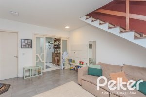 Casa em Condomínio à venda com 131m², 3 dormitórios, 2 suítes, 2 vagas, no bairro Tristeza em Porto Alegre