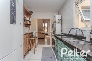 Casa em Condomínio à venda com 131m², 3 dormitórios, 2 suítes, 2 vagas, no bairro Tristeza em Porto Alegre