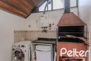 Casa em Condomínio à venda com 131m², 3 dormitórios, 2 suítes, 2 vagas, no bairro Tristeza em Porto Alegre