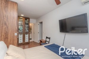 Casa em Condomínio à venda com 131m², 3 dormitórios, 2 suítes, 2 vagas, no bairro Tristeza em Porto Alegre