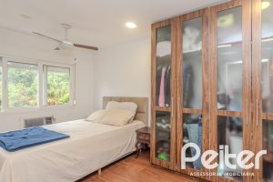 Casa em Condomínio à venda com 131m², 3 dormitórios, 2 suítes, 2 vagas, no bairro Tristeza em Porto Alegre