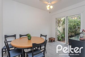 Casa em Condomínio à venda com 131m², 3 dormitórios, 2 suítes, 2 vagas, no bairro Tristeza em Porto Alegre