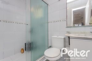 Casa em Condomínio à venda com 131m², 3 dormitórios, 2 suítes, 2 vagas, no bairro Tristeza em Porto Alegre