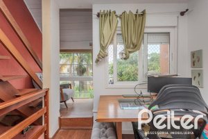 Casa em Condomínio à venda com 131m², 3 dormitórios, 2 suítes, 2 vagas, no bairro Tristeza em Porto Alegre