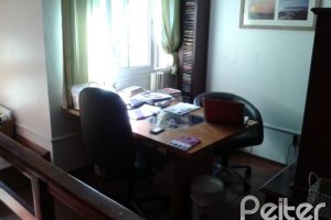 Casa em Condomínio à venda com 131m², 2 dormitórios, 1 suíte, 2 vagas, no bairro Tristeza em Porto Alegre