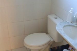 Casa em Condomínio à venda com 131m², 2 dormitórios, 1 suíte, 2 vagas, no bairro Tristeza em Porto Alegre