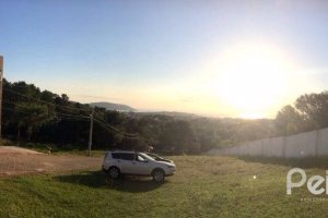 Terreno à venda, no bairro Ipanema / Altos Sta. Rita em Porto Alegre