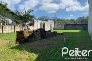 Terreno à venda com 330m², no bairro Cavalhada em Porto Alegre