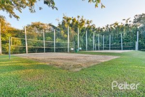 Casa em Condomínio à venda com 450m², 6 dormitórios, 4 suítes, 2 vagas, no bairro Terra Ville em Porto Alegre