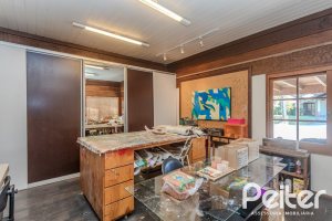 Casa em Condomínio à venda com 450m², 6 dormitórios, 4 suítes, 2 vagas, no bairro Terra Ville em PORTO ALEGRE