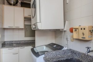 Casa em Condomínio à venda com 450m², 6 dormitórios, 4 suítes, 2 vagas, no bairro Terra Ville em PORTO ALEGRE