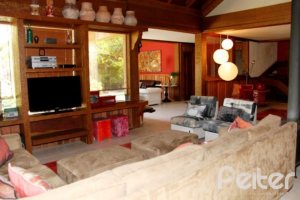 Casa em Condomínio à venda com 450m², 6 dormitórios, 4 suítes, 2 vagas, no bairro Terra Ville em Porto Alegre