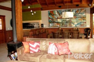 Casa em Condomínio à venda com 450m², 6 dormitórios, 4 suítes, 2 vagas, no bairro Terra Ville em Porto Alegre