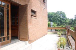 Casa à venda com 404m², 4 dormitórios, 1 suíte, 3 vagas, no bairro Vila Assunção em Porto Alegre