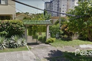 Terreno à venda com 582m², no bairro Tristeza em Porto Alegre