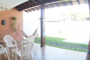 Casa à venda com 324m², 3 dormitórios, 1 suíte, 4 vagas, no bairro Tristeza em Porto Alegre