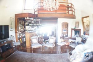 Casa à venda com 324m², 3 dormitórios, 1 suíte, 4 vagas, no bairro Tristeza em Porto Alegre