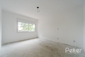 Casa em Condomínio à venda com 227m², 3 dormitórios, 1 suíte, 2 vagas, no bairro Tristeza em Porto Alegre