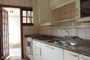 Casa em Condomínio à venda com 145m², 3 dormitórios, 1 suíte, 1 vaga, no bairro Jardim Isabel em Porto Alegre