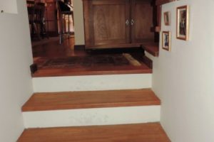 Casa em Condomínio à venda com 194m², 3 dormitórios, 1 suíte, 2 vagas, no bairro Vila Assunção em Porto Alegre