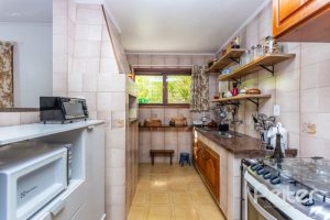 Apartamento à venda com 165m², 3 dormitórios, 1 suíte, 2 vagas, no bairro Ipanema em Porto Alegre