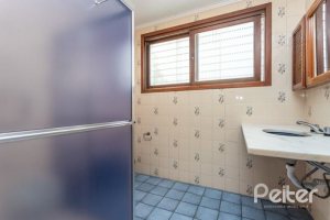 Apartamento à venda com 165m², 3 dormitórios, 1 suíte, 2 vagas, no bairro Ipanema em Porto Alegre