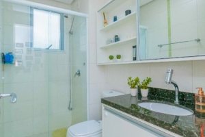 Apartamento à venda com 102m², 3 dormitórios, 1 suíte, 2 vagas, no bairro Tristeza em PORTO ALEGRE