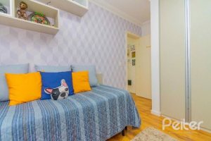 Apartamento à venda com 102m², 3 dormitórios, 1 suíte, 2 vagas, no bairro Tristeza em PORTO ALEGRE