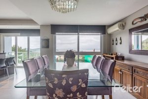 Casa em Condomínio à venda com 346m², 3 dormitórios, 1 suíte, 3 vagas, no bairro Ipanema em PORTO ALEGRE