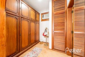 Casa à venda com 347m², 3 dormitórios, 3 suítes, 3 vagas, no bairro Sétimo Céu em Porto Alegre