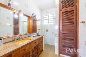 Casa à venda com 347m², 3 dormitórios, 3 suítes, 3 vagas, no bairro Sétimo Céu em Porto Alegre