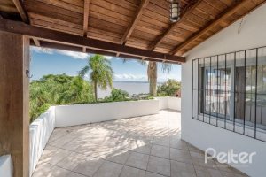 Casa à venda com 347m², 3 dormitórios, 3 suítes, 3 vagas, no bairro Sétimo Céu em Porto Alegre