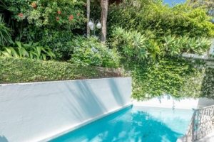 Casa à venda com 347m², 3 dormitórios, 3 suítes, 3 vagas, no bairro Sétimo Céu em Porto Alegre