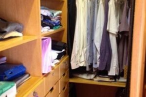 Casa em Condomínio à venda com 270m², 3 dormitórios, 1 suíte, 2 vagas, no bairro Tristeza em Porto Alegre