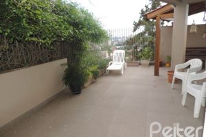 Casa em Condomínio à venda com 270m², 3 dormitórios, 1 suíte, 2 vagas, no bairro Tristeza em Porto Alegre