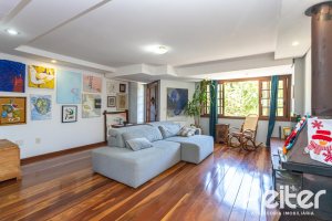 Casa em Condomínio à venda com 174m², 3 dormitórios, 1 suíte, 3 vagas, no bairro Tristeza em Porto Alegre